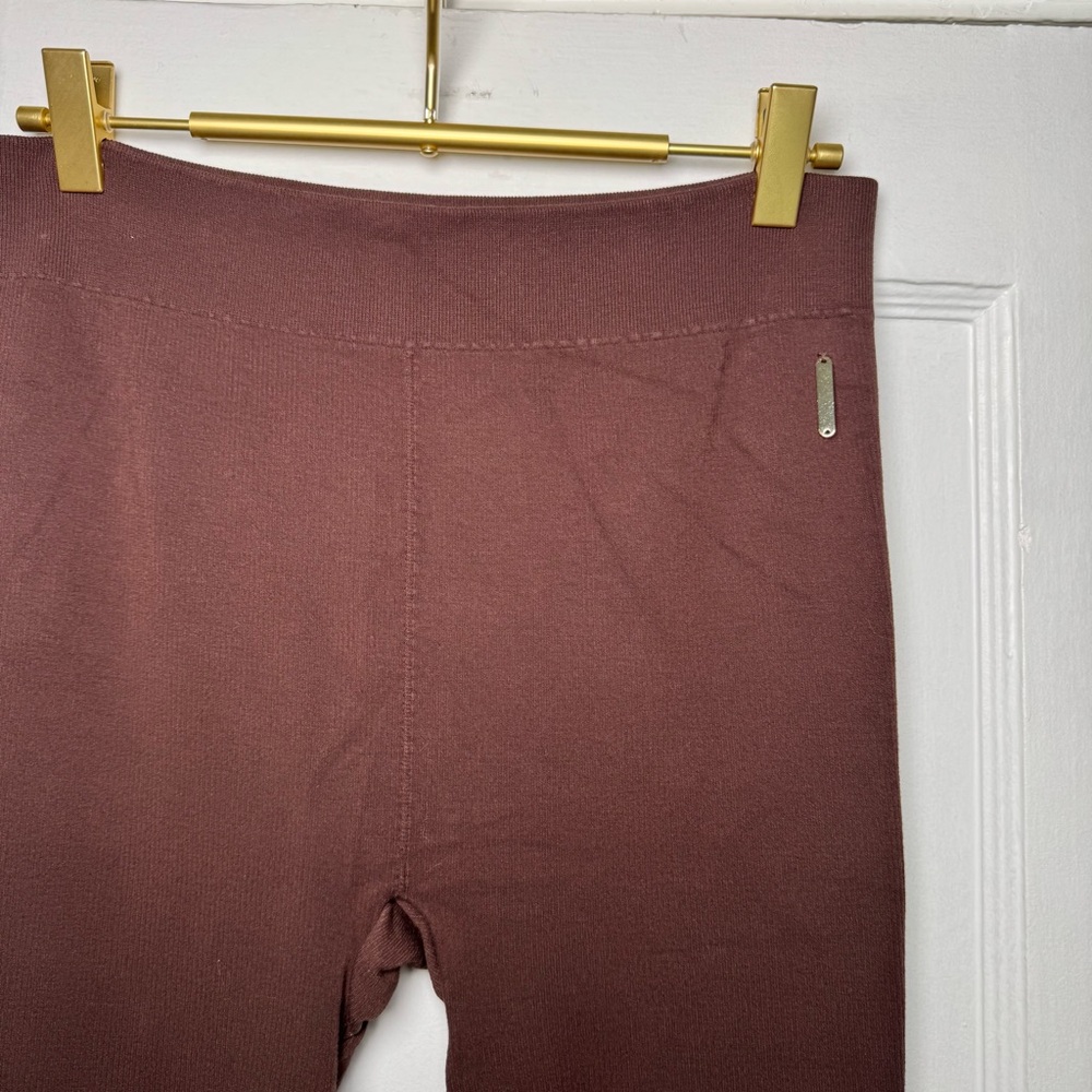 Fabletics Cloud Seamless High Waisted Pant In Chicory Coffee Medium - Picture 14 of 14